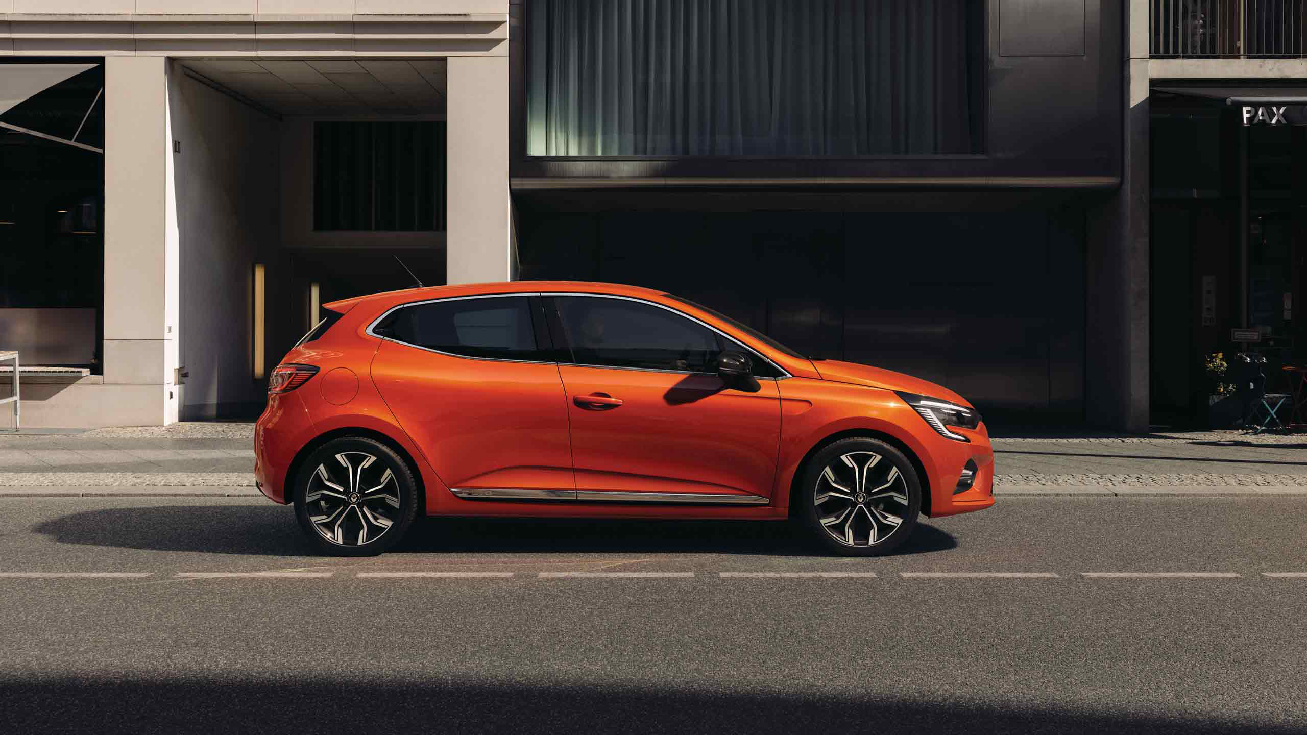 Renault Clio Gallery 7