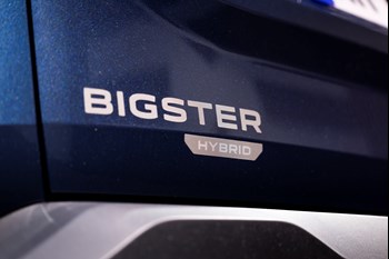 Nuovo Dacia Bigster HYBRID 155 Journey Bleu Indigo 42