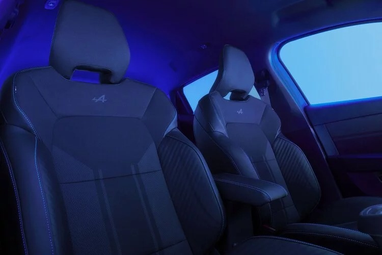 Clio E Tech Hybrid Gallery 4